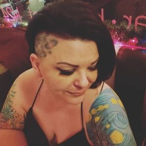 Meet your Posher, Kay